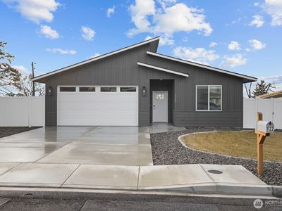 1122 W Ashley Way, Moses Lake, WA, 98837