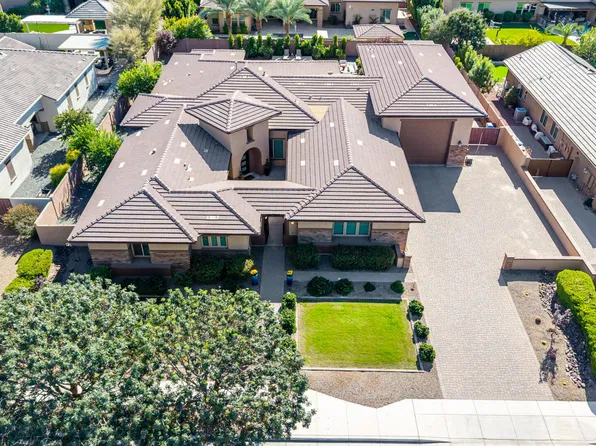2263 E CRESCENT Way, Gilbert, AZ 85298
