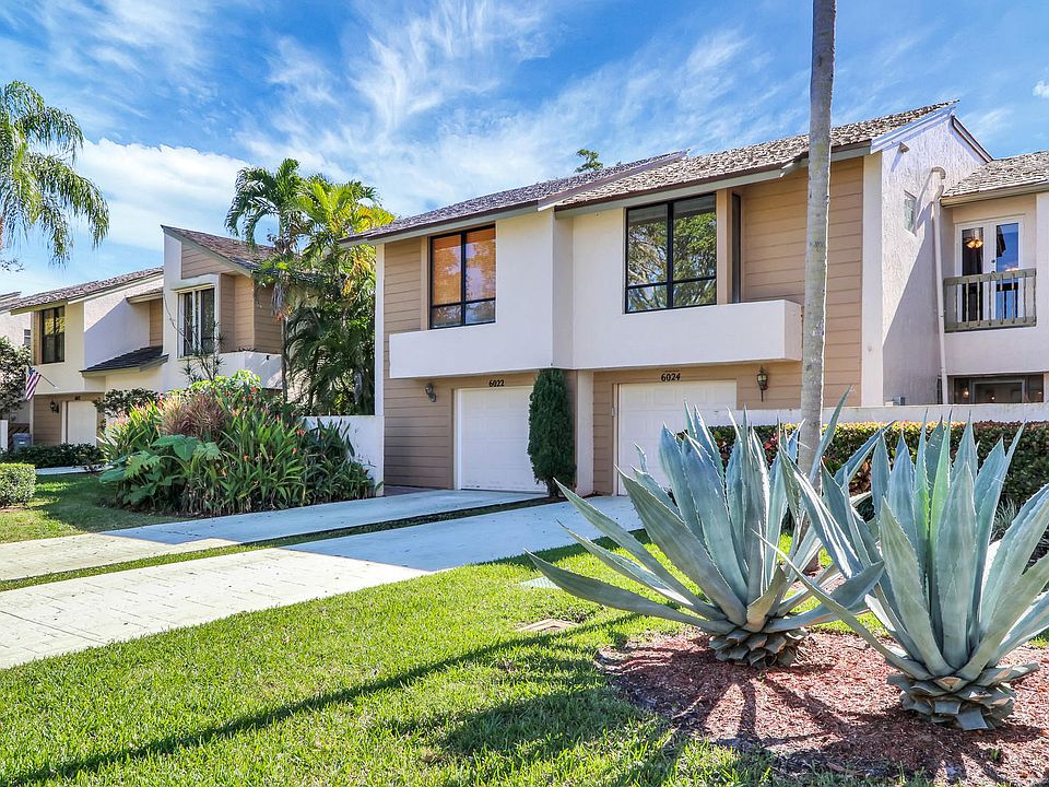 Home For Sale In Boca Del Mar