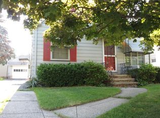 5956 W 54th St, Parma, OH 44129