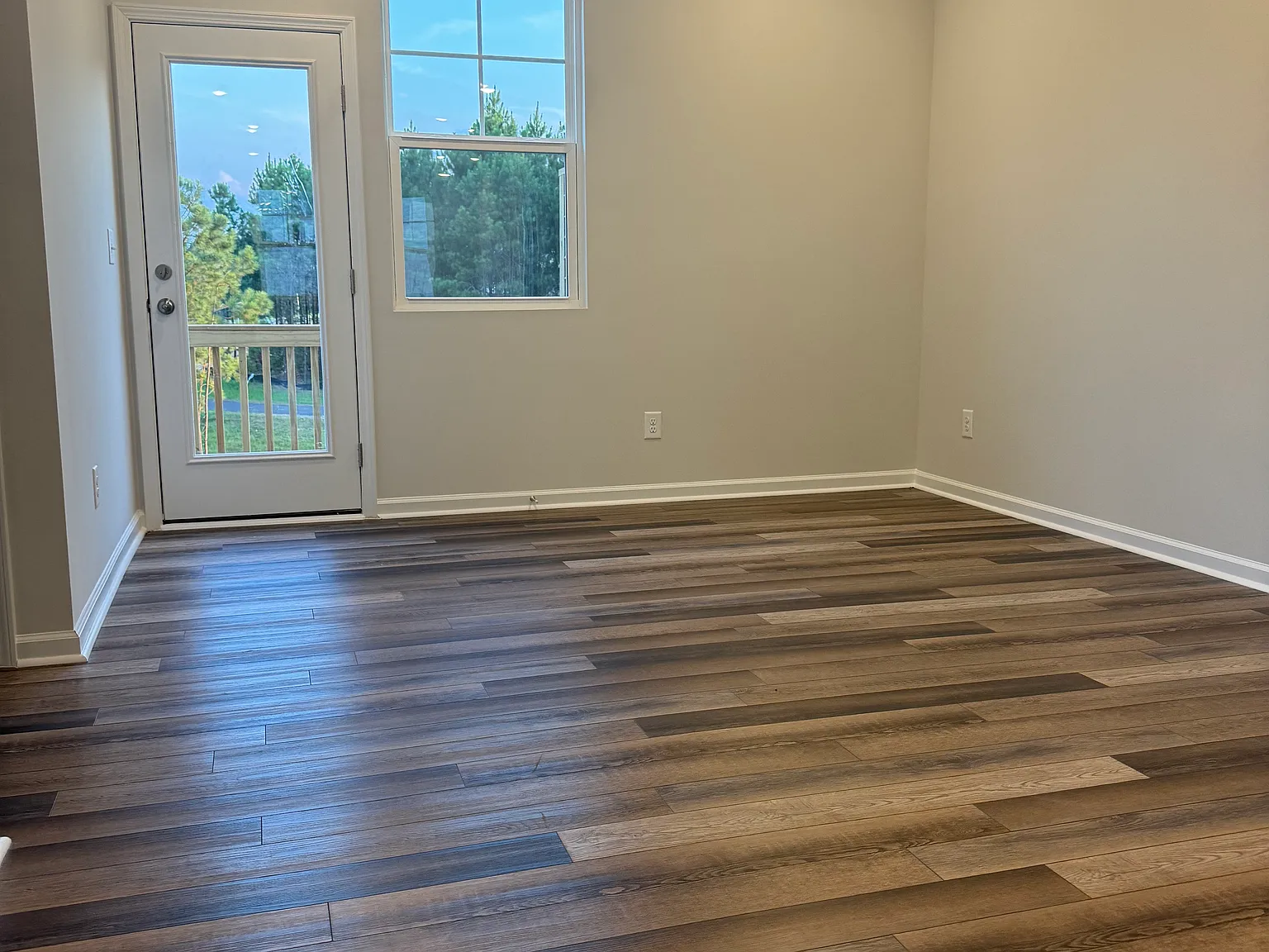 3 bed, 1734 sqft, $2,095 — Photo 2