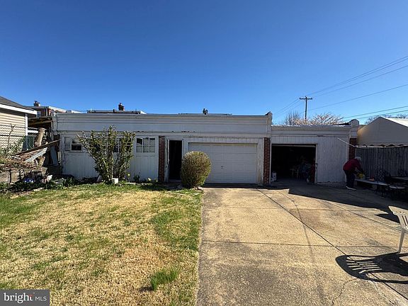 3rd image of 555 Unruh Ave
