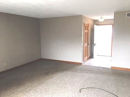 4th image of 632 Bergamot Way