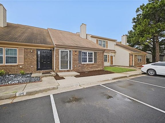 2nd image of 127 Parkway Dr