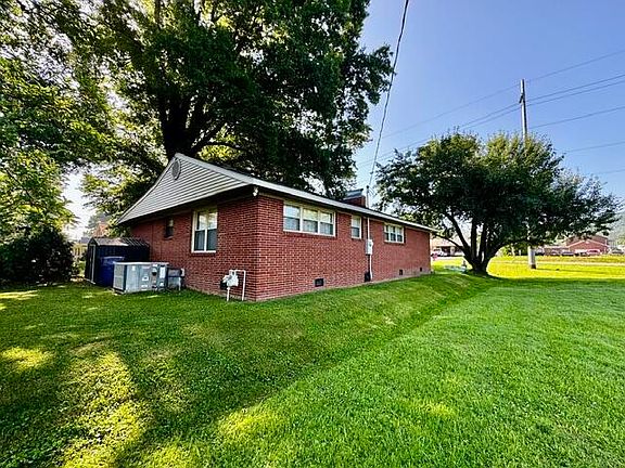 3rd image of 1010 W Chester Ave