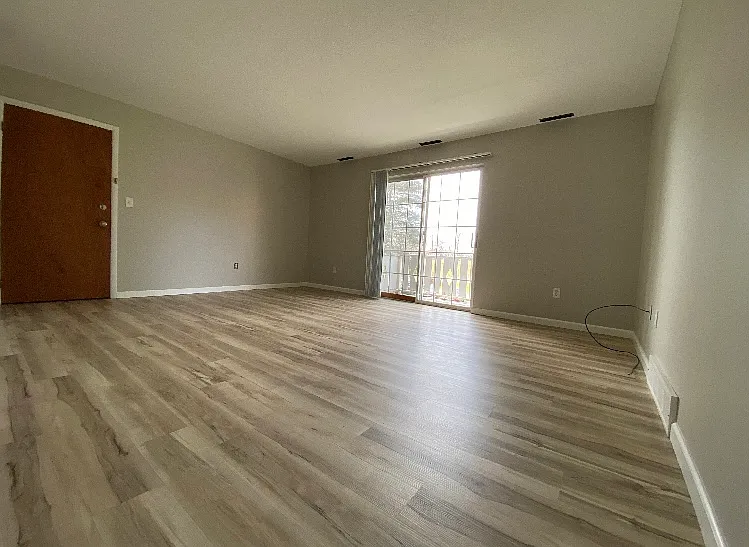1311 Old Eagle Dr — Photo 5
