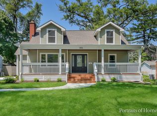 904 Lyford Ln, Wheaton, IL 60189