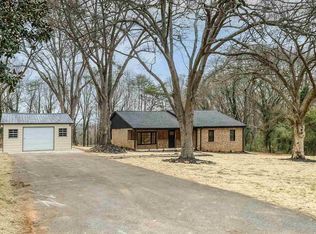 231 Ranch Rd, Spartanburg, SC 29303