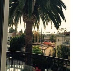 11952 Montana Ave APT 402, Los Angeles, CA 90049