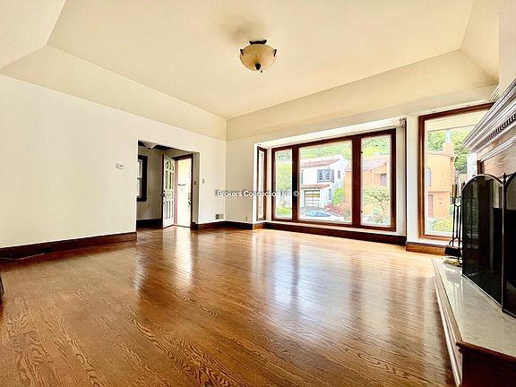 2nd image of 228 Juanita Way