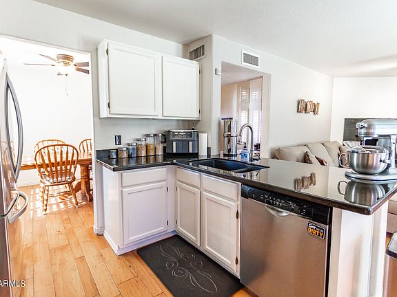 4th image of 3113 E Cottonwood Lane