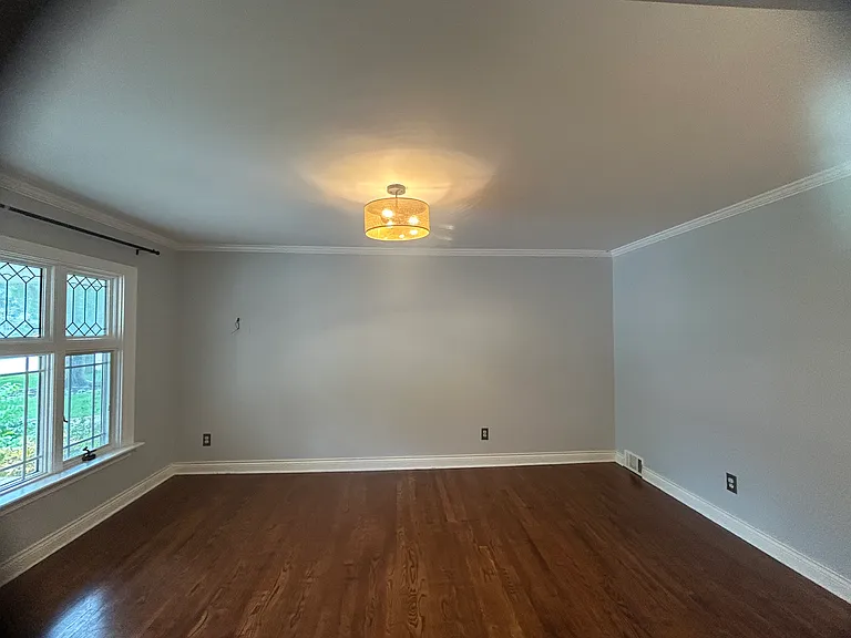 5045 Abington Dr — Photo 7
