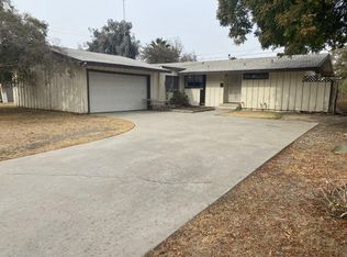 1008 E Myrtle St, Hanford, CA 93230