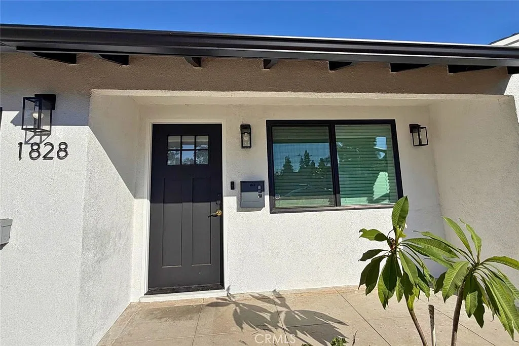 2 bed, 1259 sqft, $4,999 — Photo 3
