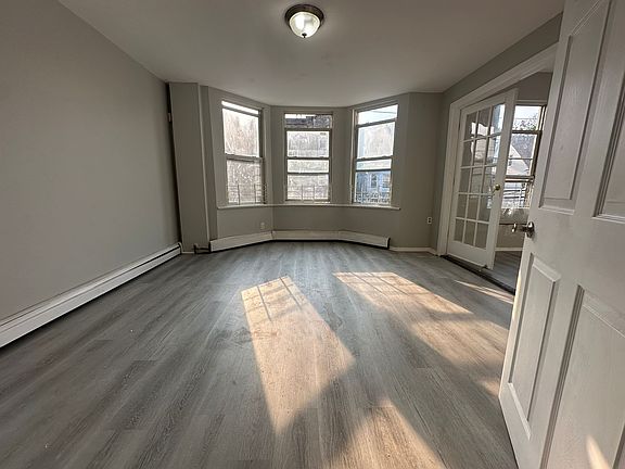 2nd image of 88 Columbia Ave #2R