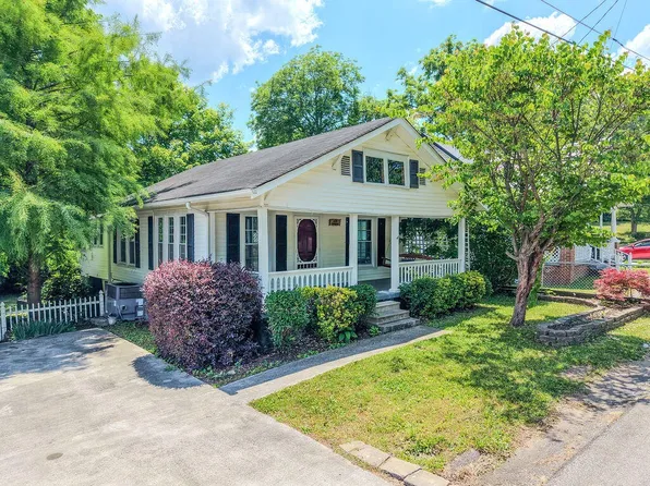 605 Shoemaker St, Athens, TN 37303