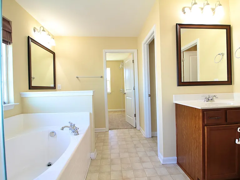 317 Gibby Ln — Photo 11