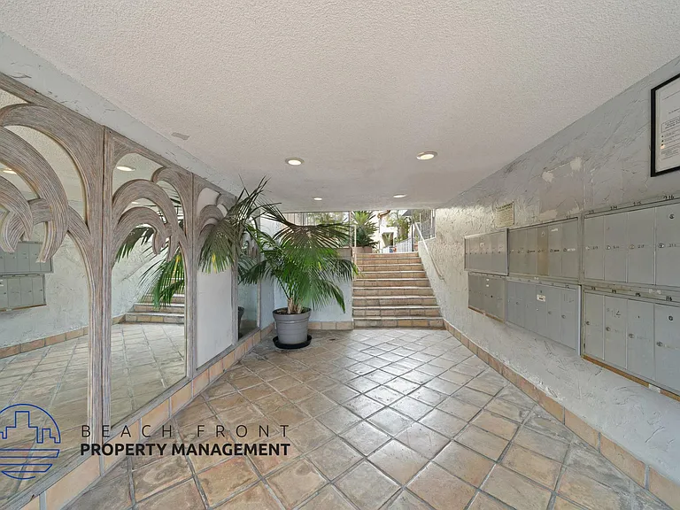 3223 Bagley Ave. — Photo 10