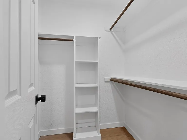 2308 Chamberlain Dr — Photo 38