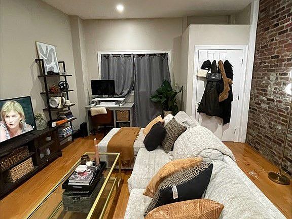 3rd image of 78 Cottage St #1