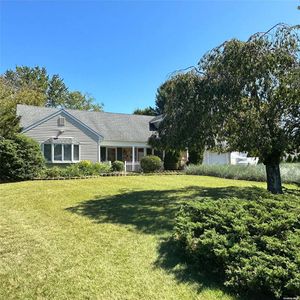 33 Manchester Lane, Stony Brook, NY, 11790