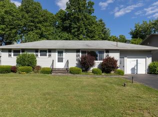 115 Plaxdale Rd, Liverpool, NY 13088