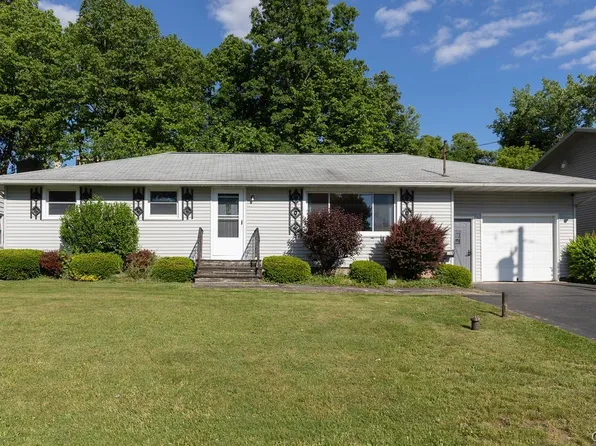 115 Plaxdale Rd, Liverpool, NY 13088