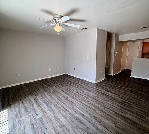 4th image of 1500 Lake Shore Dr APT 113