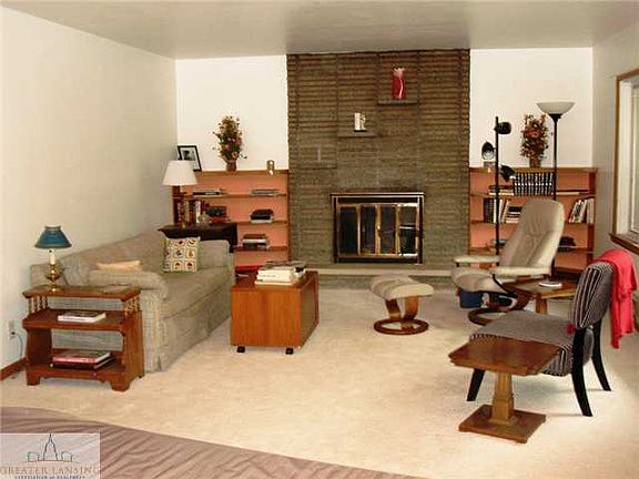 5th image of 1257 E Ivanhoe Dr