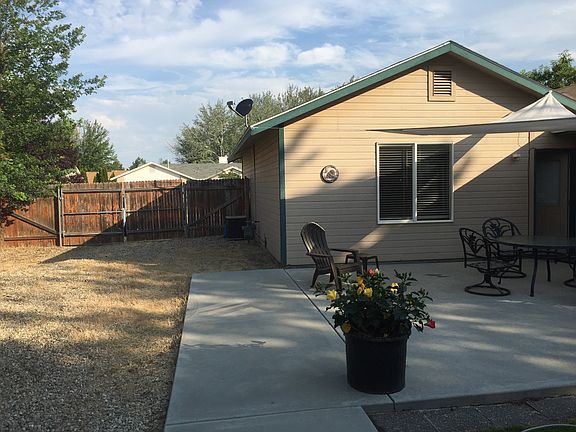Possible RV/Trailer parking