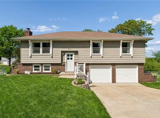 4730 Lucille Ln, Shawnee, KS 66203