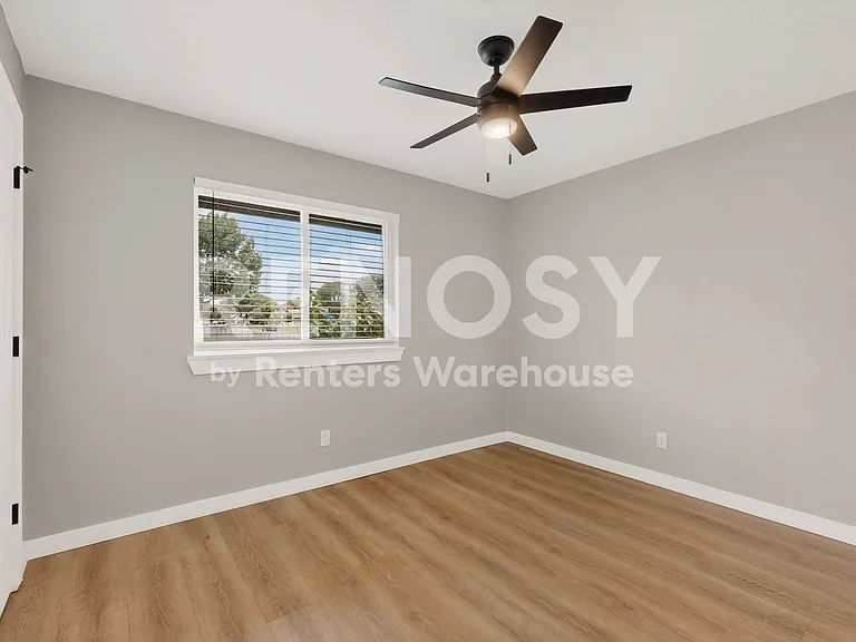 507 S Spring Creek Dr — Photo 42