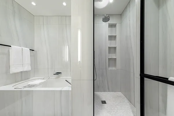 Rented by Yangtze Hudson LLC | media 11