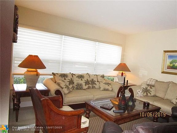 3rd image of 760 SE 2nd Ave #102H