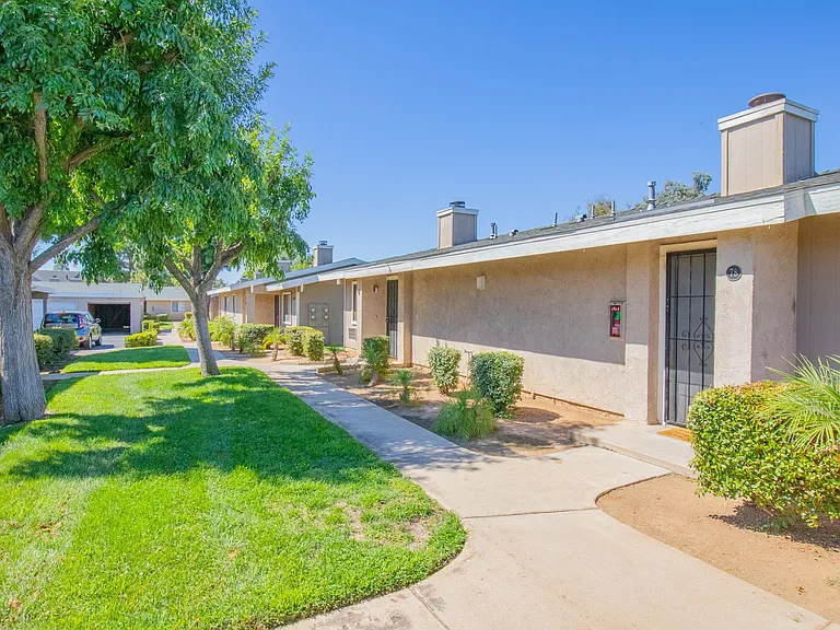 23905 Eucalyptus Ave — Photo 16