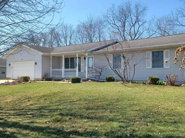 2820 Spielman Heights Dr, Adrian, MI 49221