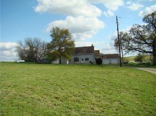 25799 Wolcott Rd, Leavenworth, KS 66048