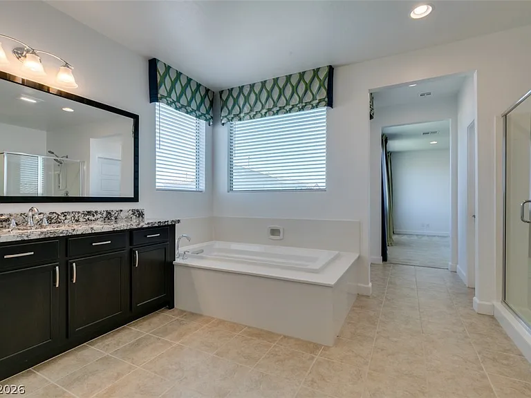 1027 Whitworth Ave — Photo 50
