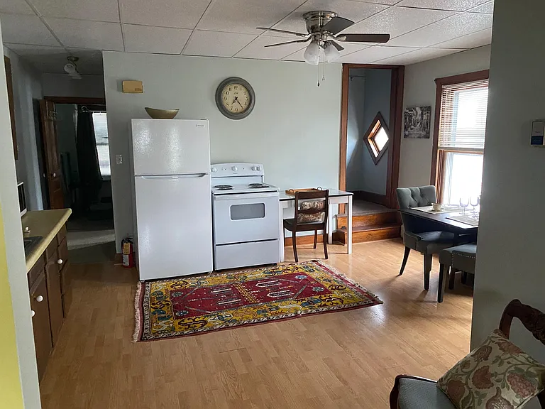 217 E Middle St #1/2 — Photo 2