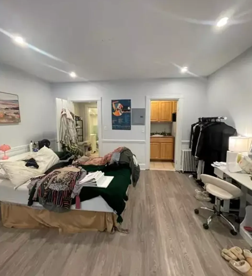 Studio, 400 sqft, $2,200 — Photo 1