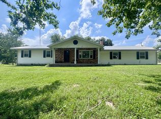 1023 County Highway 1, Fairfield, IL 62837