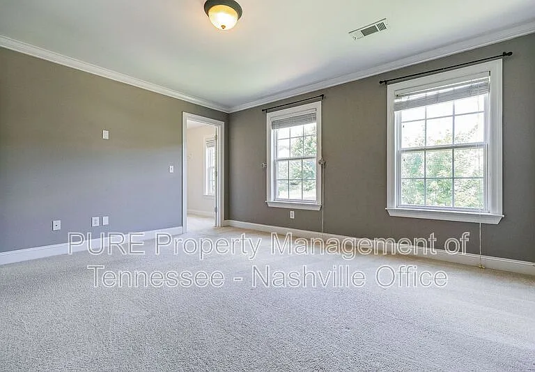 1214 Broadmoor Cir — Photo 34