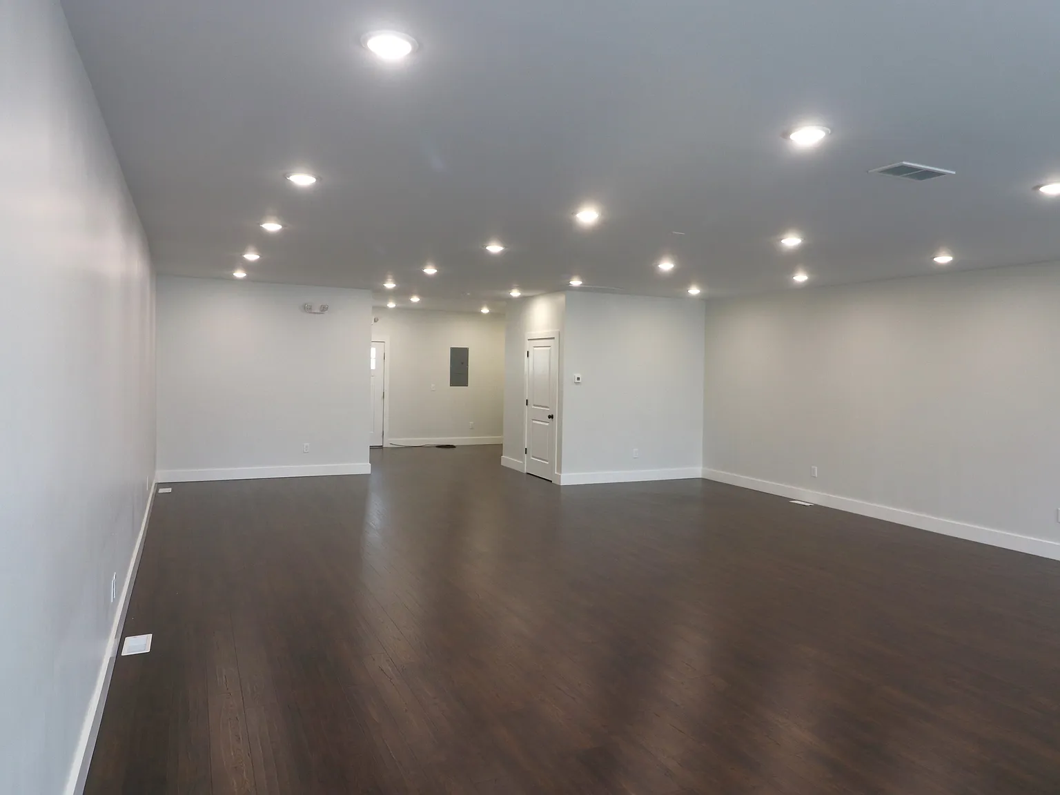 Studio, 1250 sqft, $2,950 — Photo 4