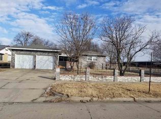 3374 S Oak St, Wichita, KS 67217