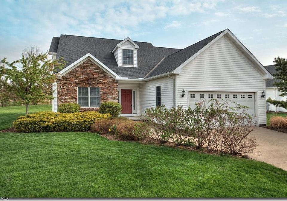 1st image of 39290 Camelot Way