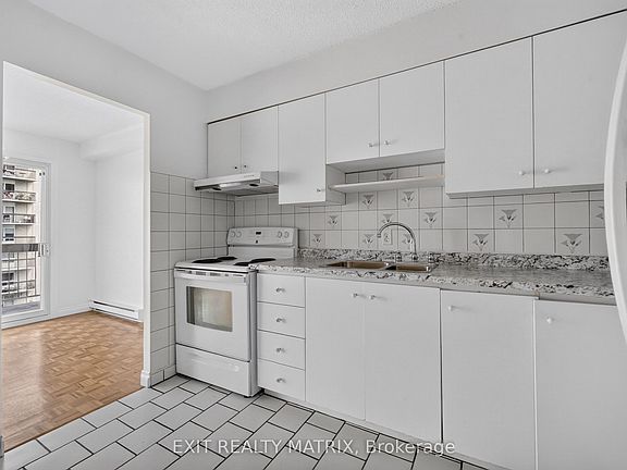 4th image of 158 McArthur Ave #B-1204