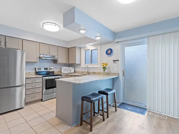 4185 Bruns Ave, Madison, WI 53714