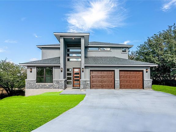 2nd image of 18700 Venture Dr