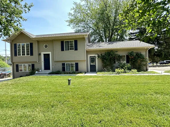 9005 269th AVENUE, Salem, WI 53168