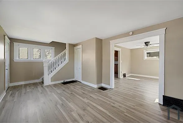 3 bed, 1440 sqft, $1,300 — Photo 4